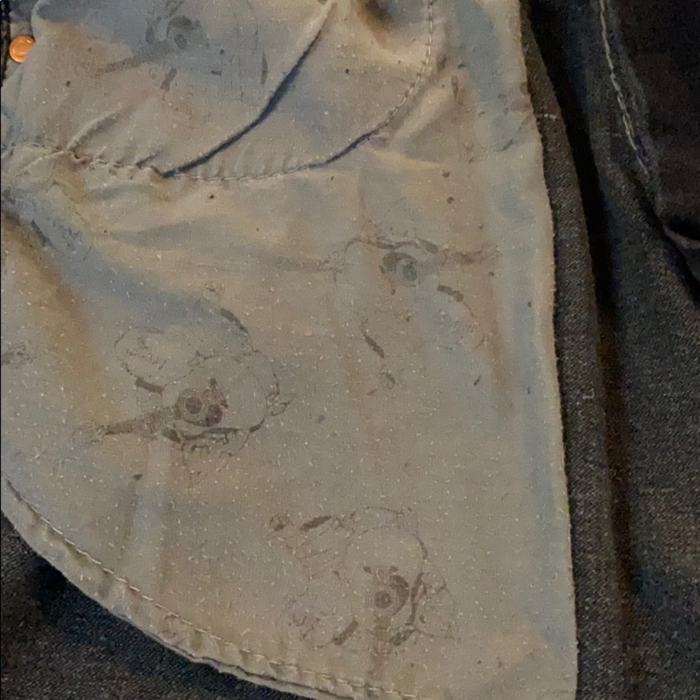 True Religion - Picture 6 of 8